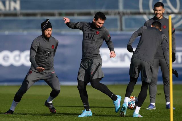 记者：北控正与马布里深入沟通 邀其重新执教